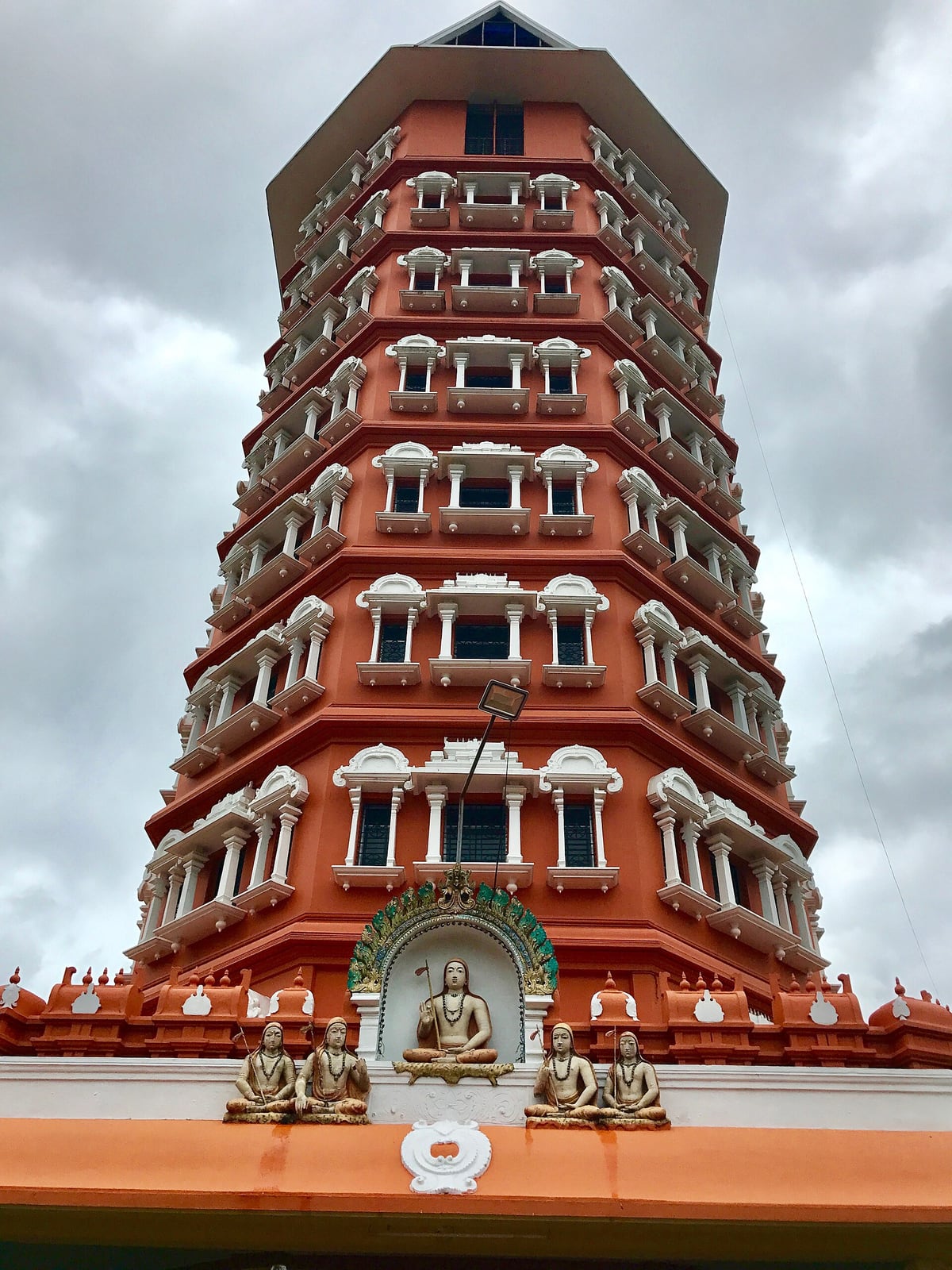 Torre conmemorativa de Śaṅkara en Kālaḍi