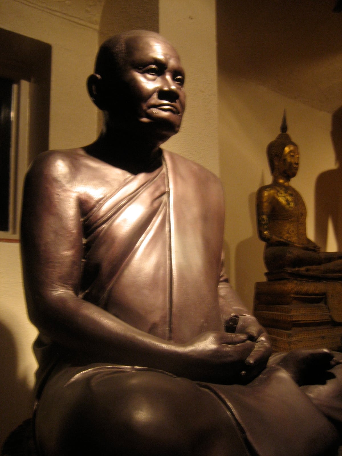 Estatua de Ajahn Chah