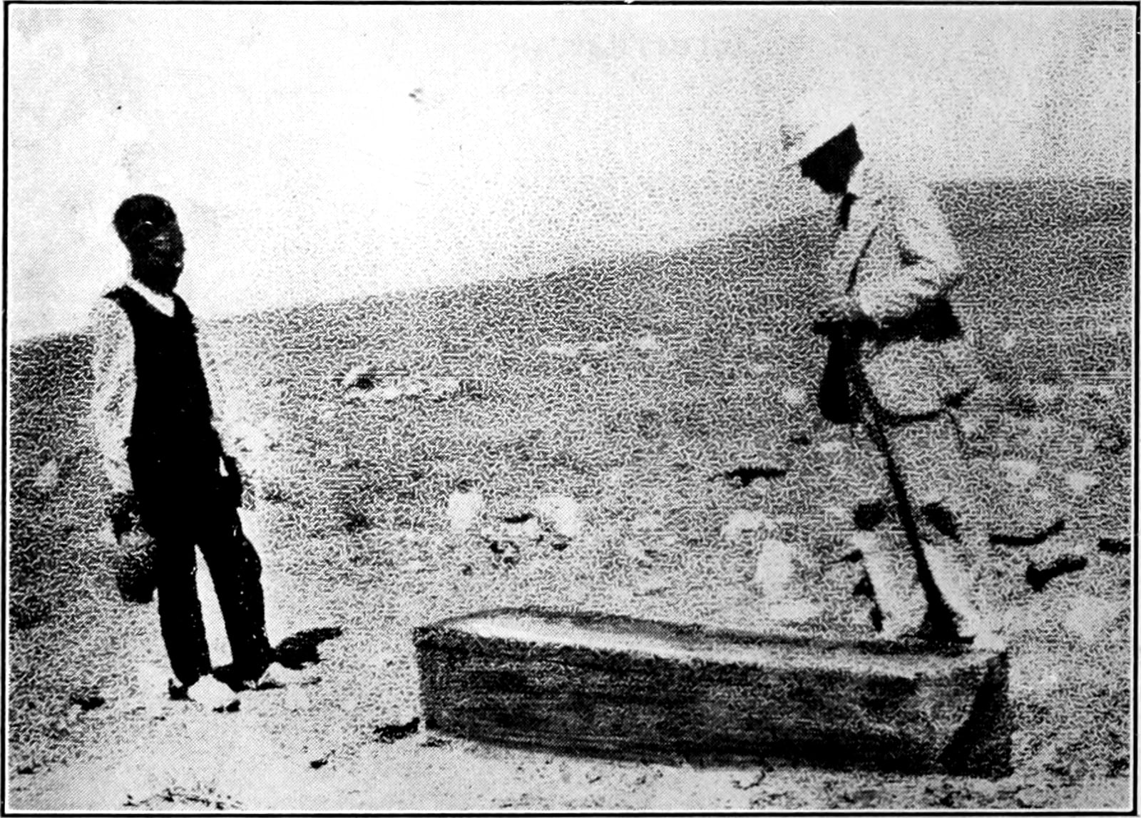 Supuesta tumba de al-Ghazali (1920)