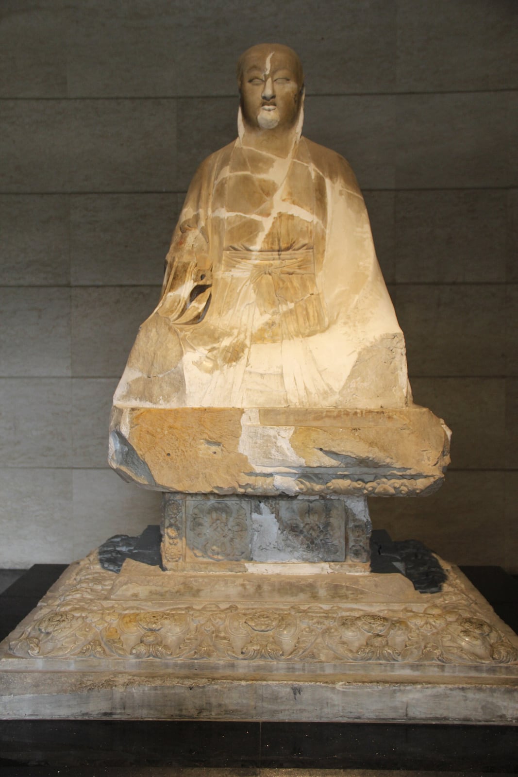 Estatua de Laozi en piedra, dinastía Tang