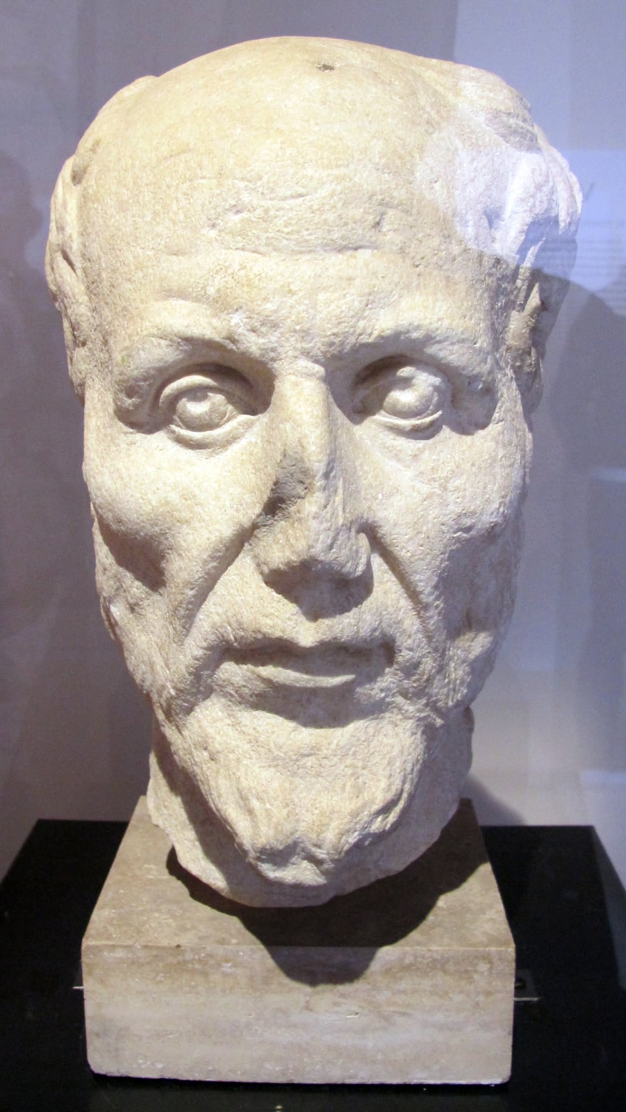 Retrato de filósofo de las «termas del filósofo» de Ostia (inv. 68)