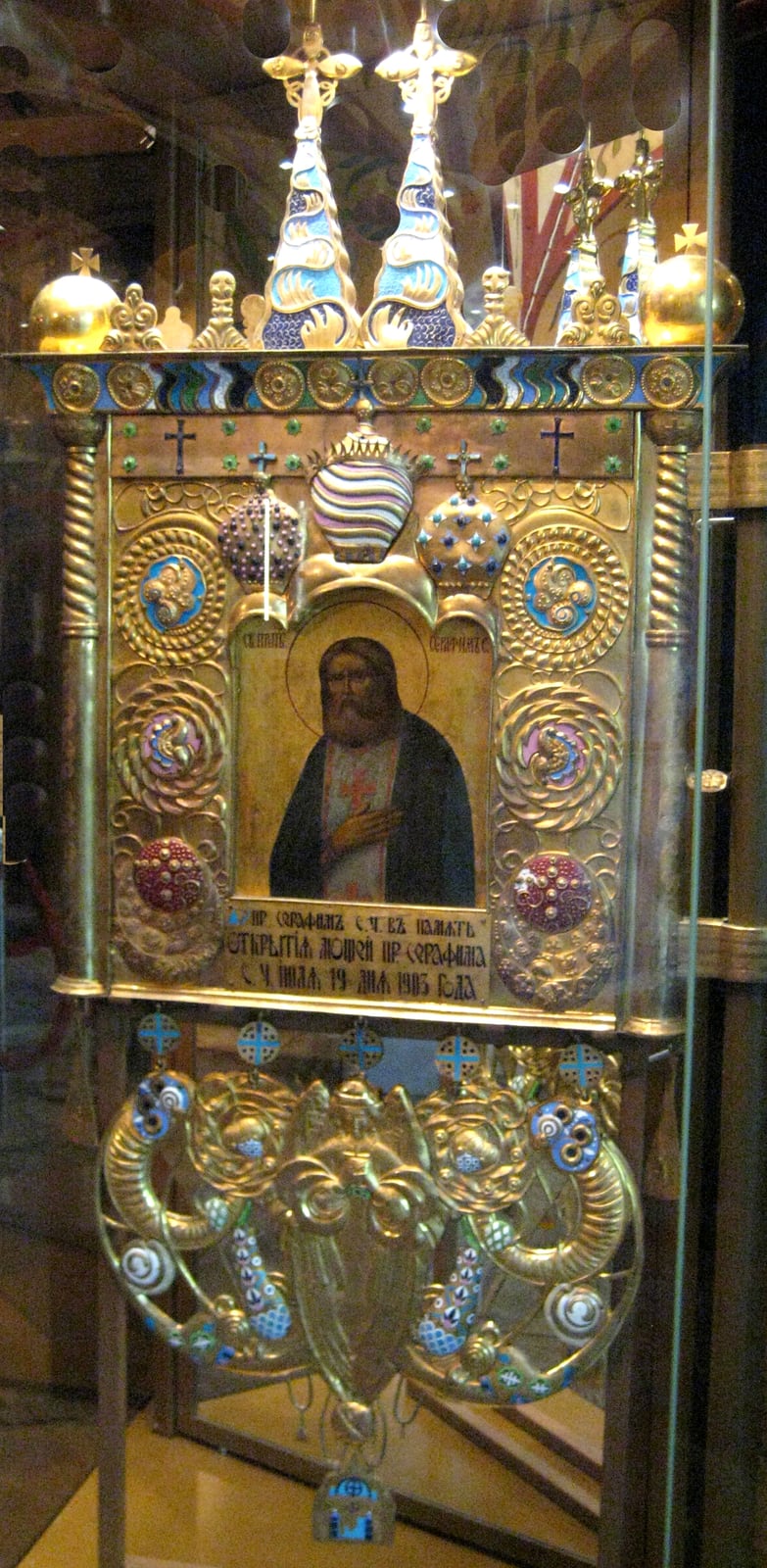 Estandarte procesional con la Virgen de la Ternura y san Serafín (1904)