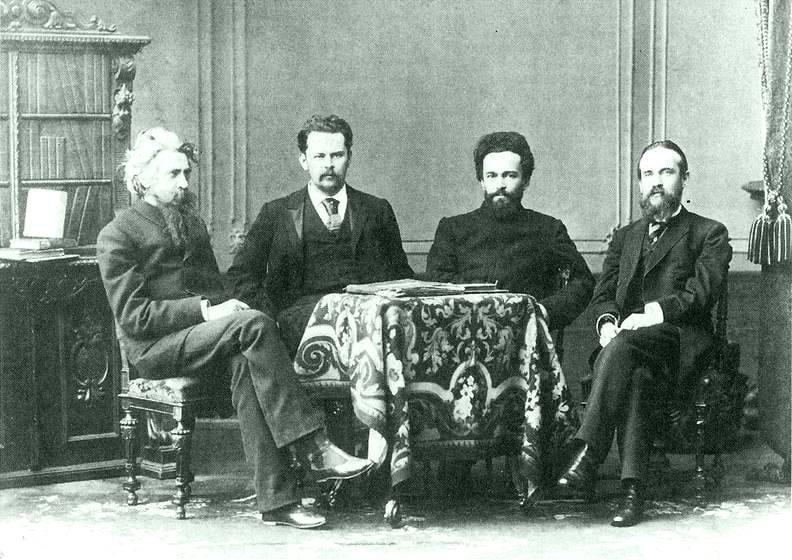 Soloviov con Serguéi Trubetskói, Nikolái Grot y Lev Lopatin